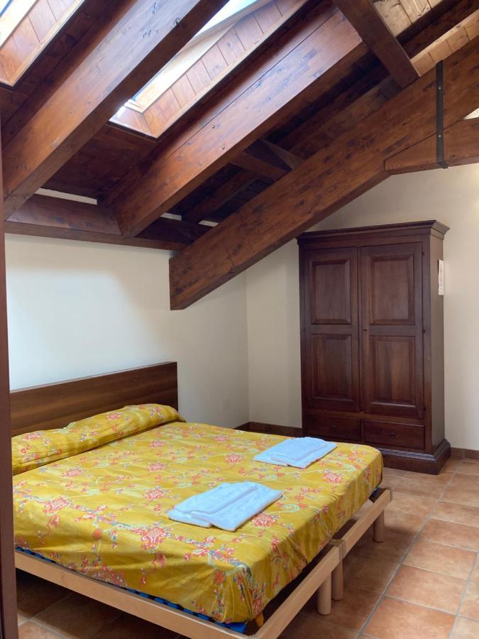 Agriturismo Altana Del Motto Rosso Gattico Esterno foto